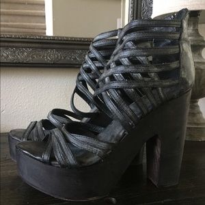 NEW Freebird Costa wedge sandals